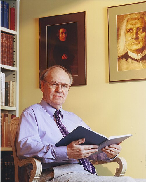 Alan Walker (musicologist)